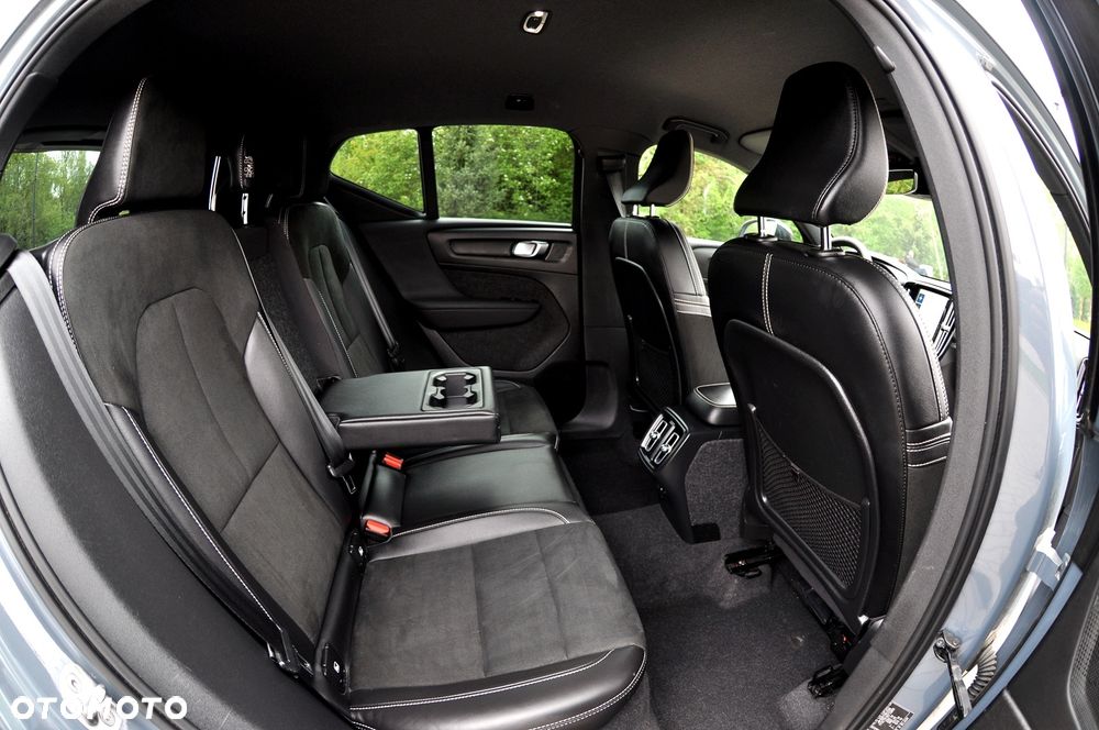 Volvo XC 40 - 23