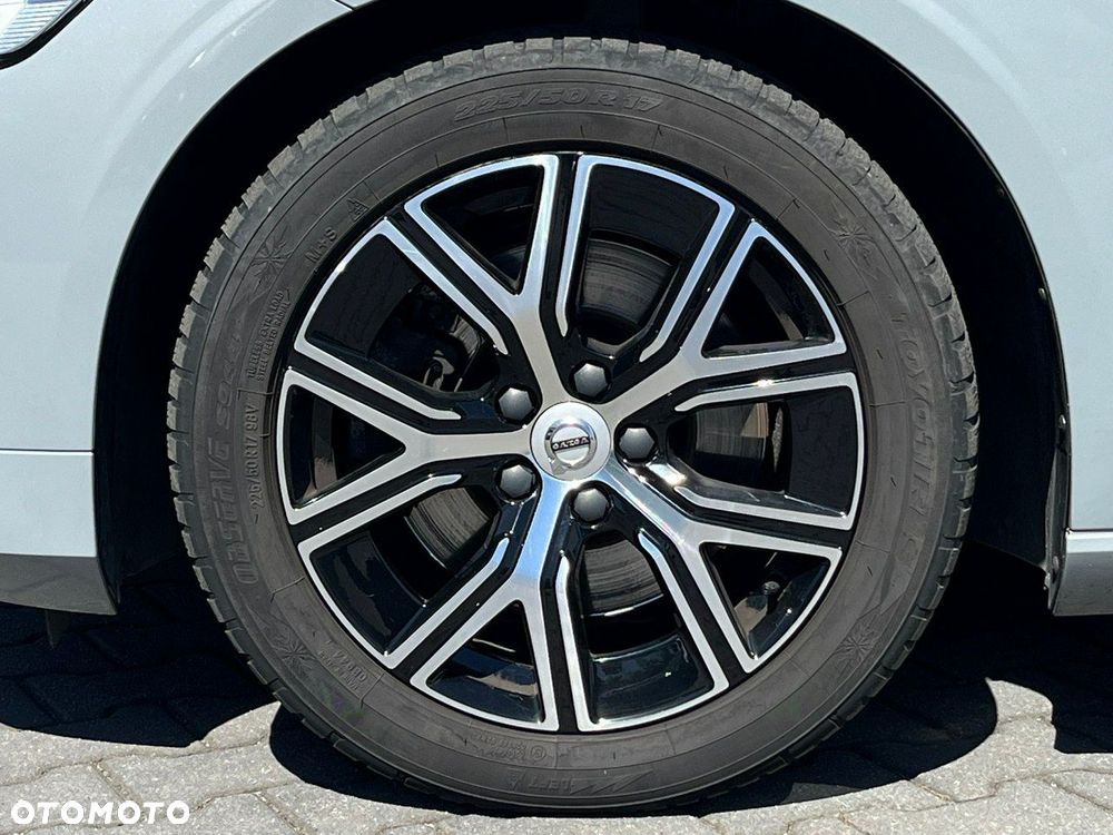 Volvo V60 B4 D Core - 15