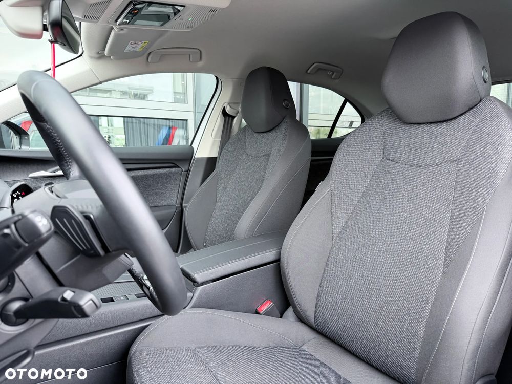 Skoda Superb 2.0 TDI SCR Essence DSG - 14