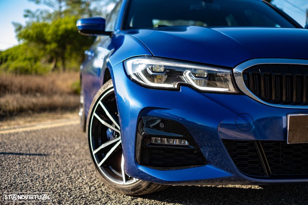 BMW 330 i xDrive Pack M - 4