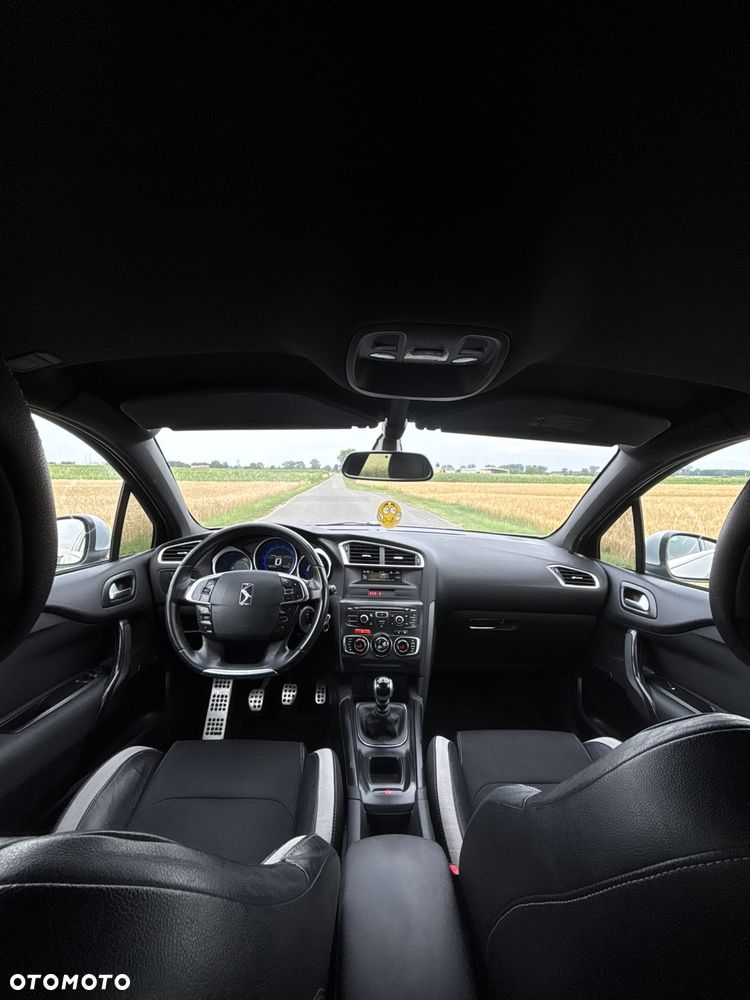 Citroën DS4 1.6 HDi Chic - 16