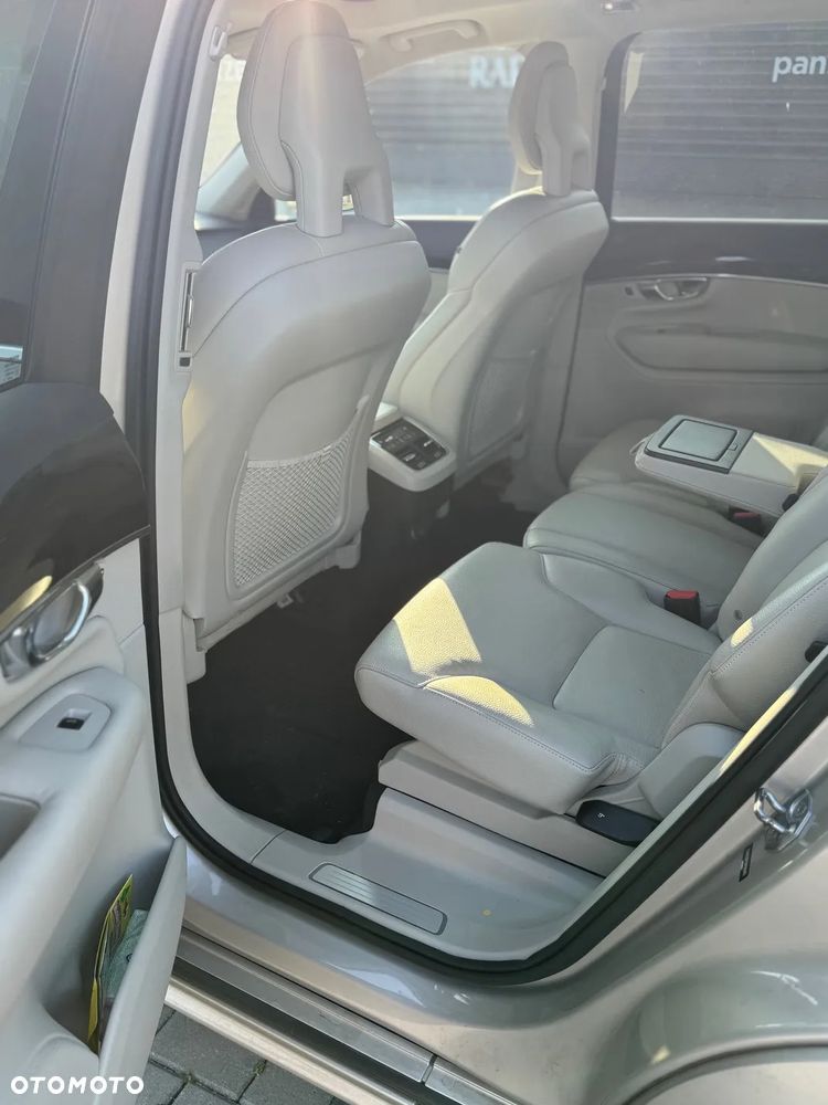 Volvo XC 90 - 17