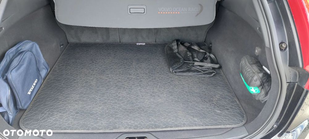 Volvo XC 60 D4 Drive-E Ocean Race - 26