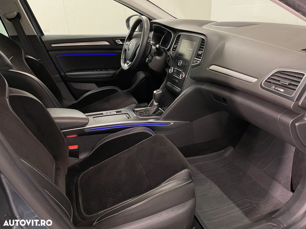 Renault Megane TCe EDC Intens - 11
