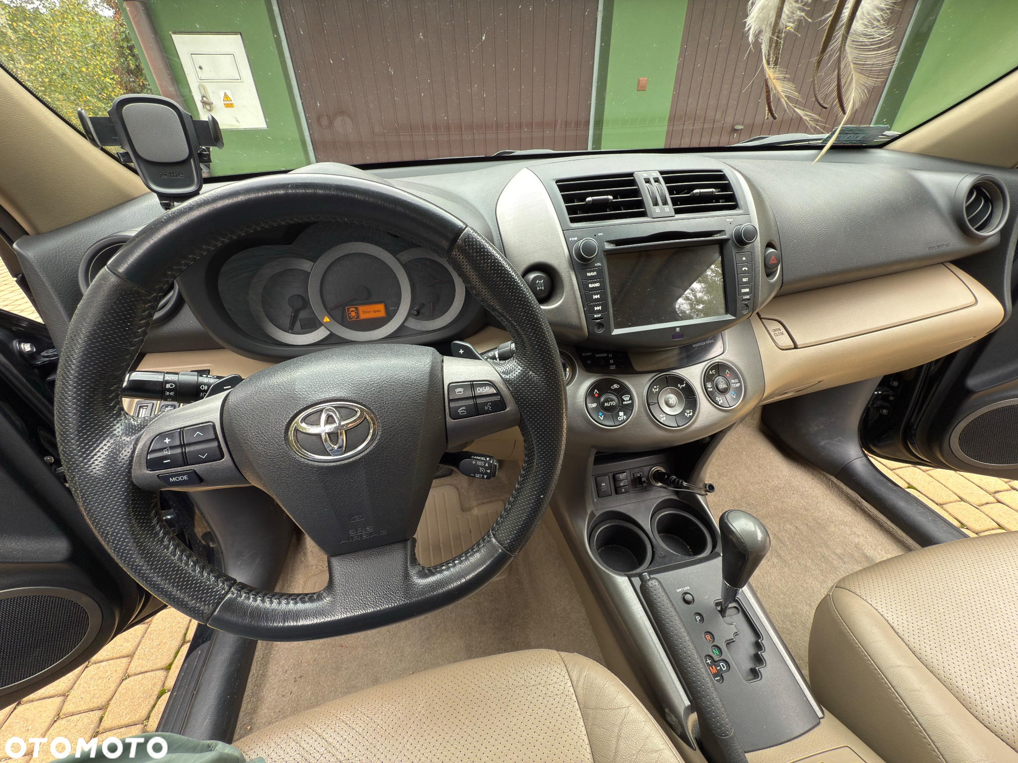 Toyota RAV4 2.2 D-CAT Premium - 8