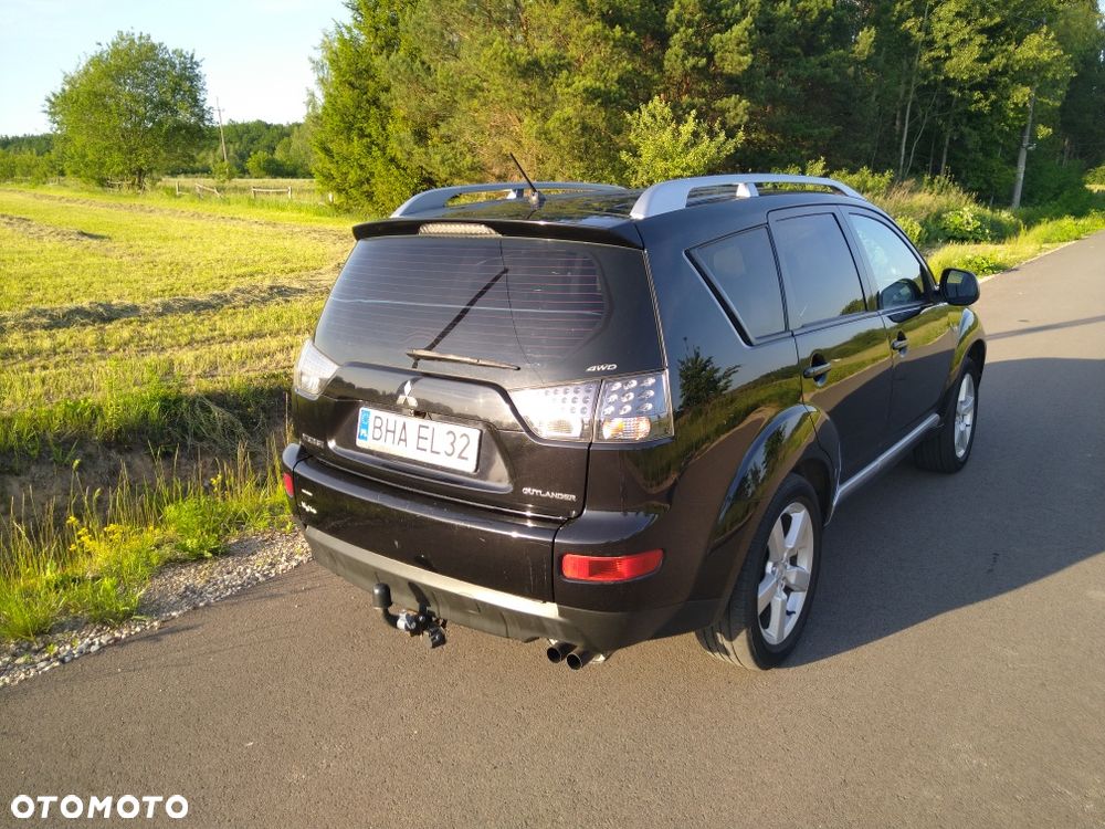 Mitsubishi Outlander - 6
