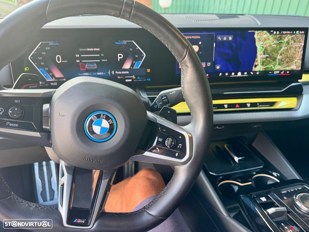 BMW 530 e Pack Desportivo M Pro - 8