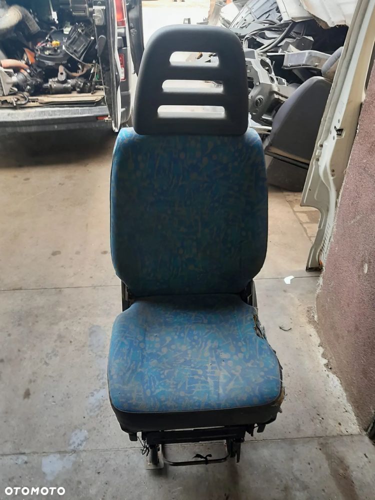 FOTEL KIEROWCY LEWY Iveco Daily 99-06 - 1