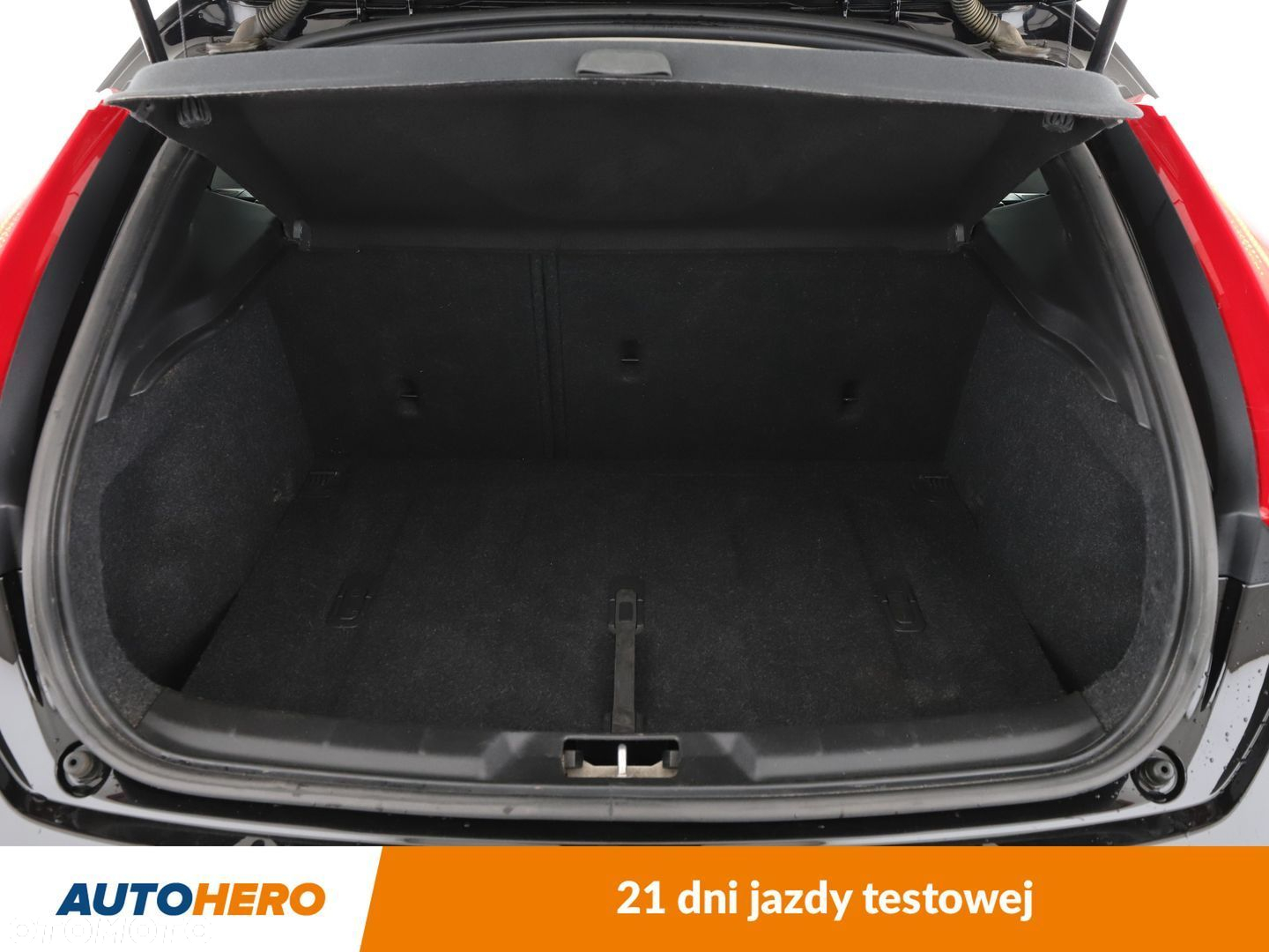 Volvo V40 - 17