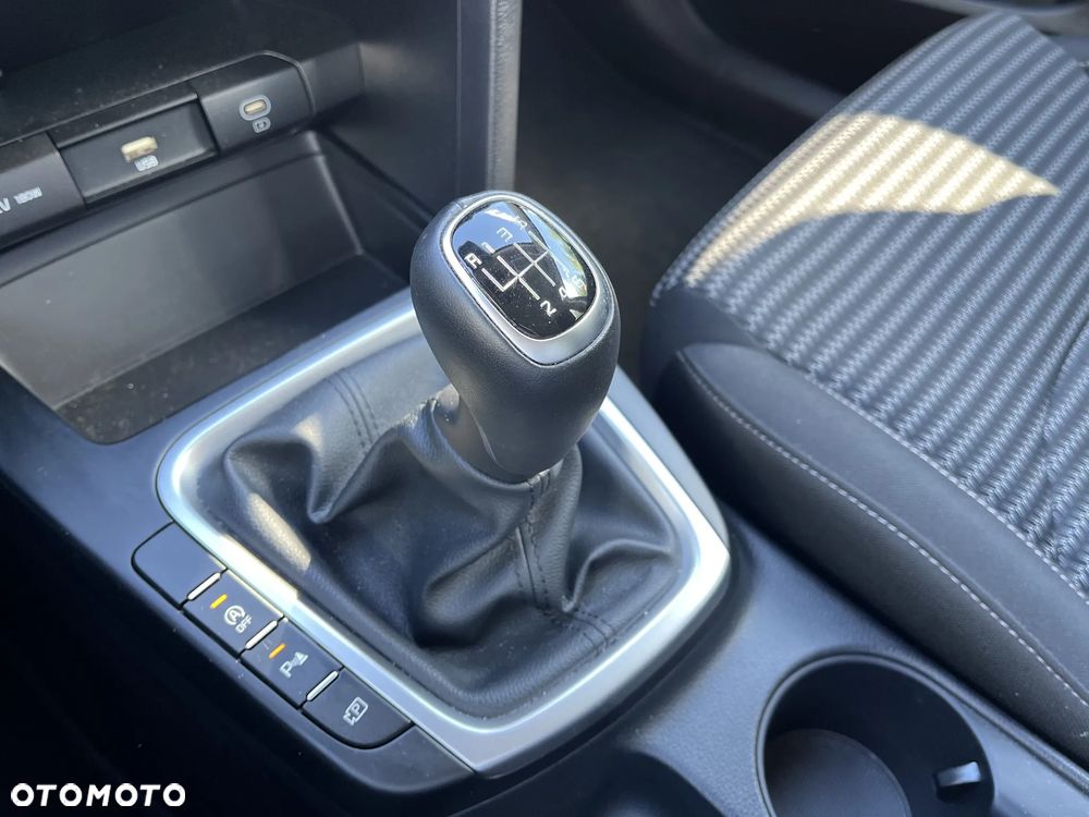 Kia XCeed 1.5 T-GDI M - 15
