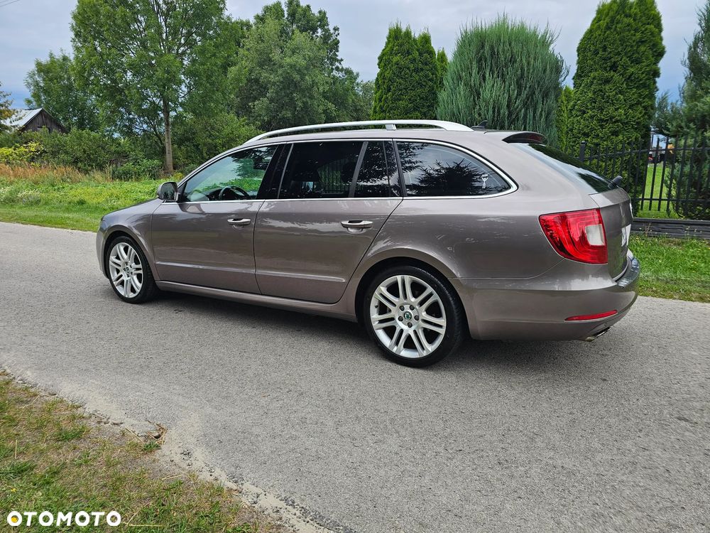 Skoda Superb 2.0 TDI Green tec Elegance - 38
