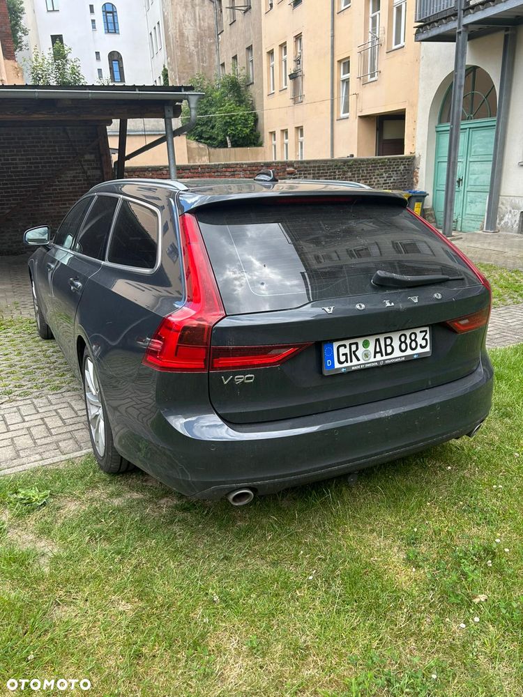 Volvo V90 D4 Momentum - 6