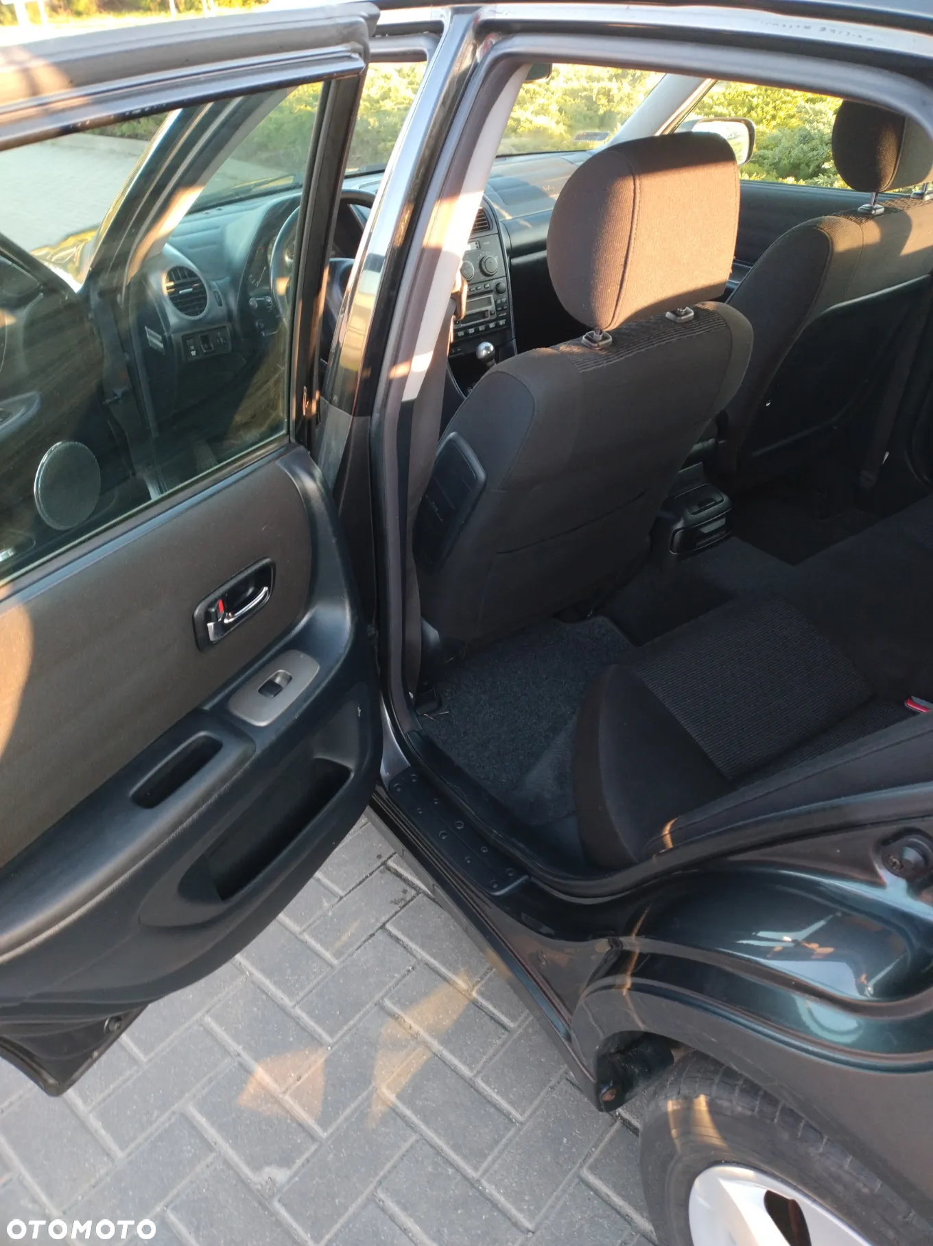 Lexus IS 200 SportCross - 12