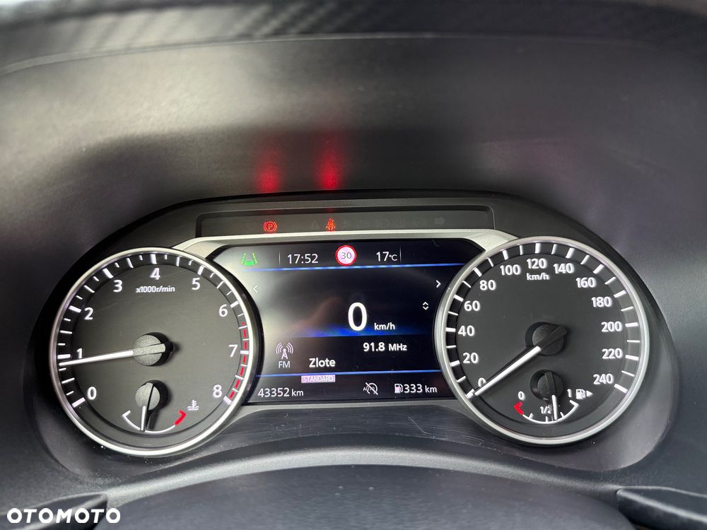 Nissan Juke 1.0 DIG-T Kiiro - 26