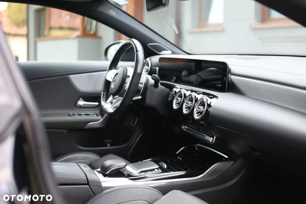 Mercedes-Benz CLA AMG 35 4-Matic 7G-DCT - 11