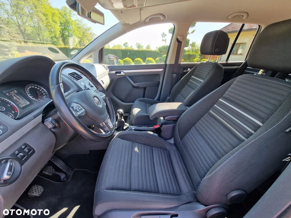 Volkswagen Touran 1.6 TDI DPF BlueMotion Technology Cup - 27