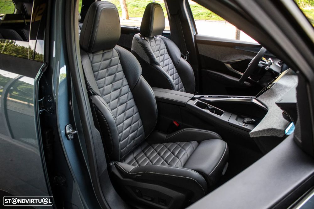 Peugeot E-5008 GT - 31