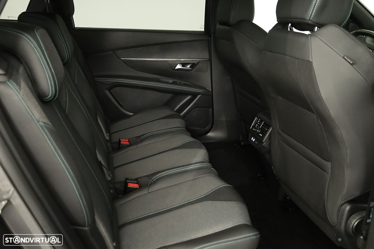 Peugeot 5008 1.2 PureTech Allure Pack EAT8 - 23