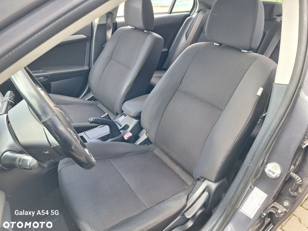 Mitsubishi Lancer 1.8 Invite - 27