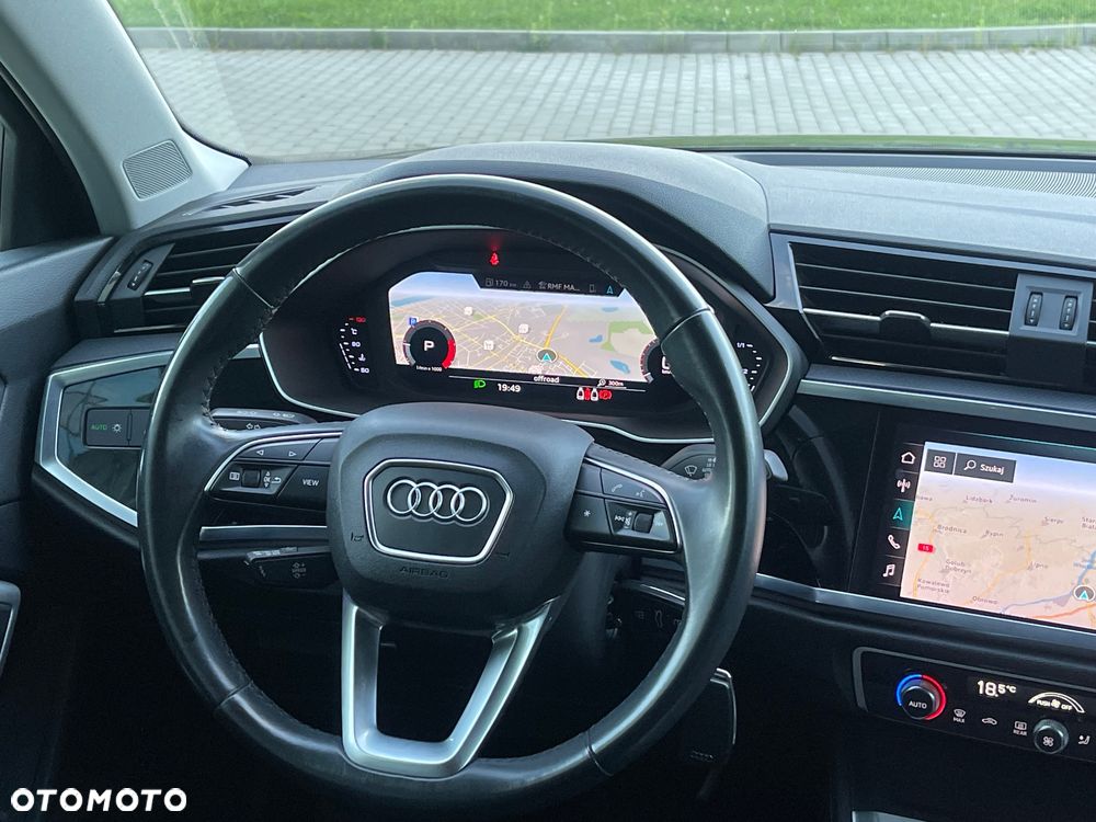Audi Q3 - 24