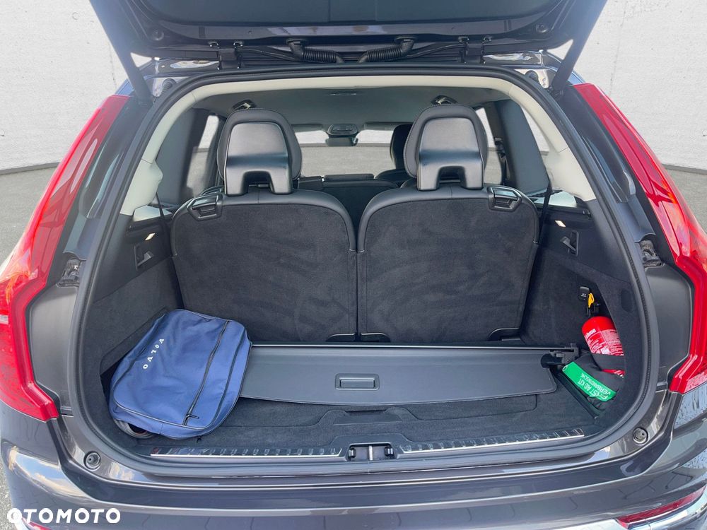 Volvo XC 90 - 8