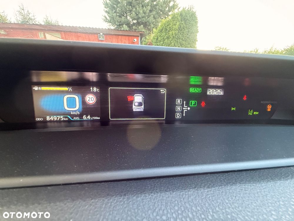 Toyota Prius 1.8 Hybrid Prestige - 7