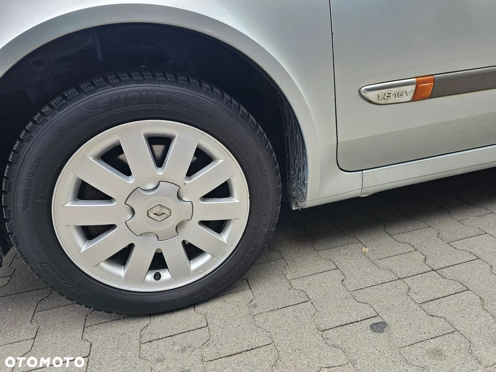Renault Laguna Grandtour 1.8 Privilege - 15
