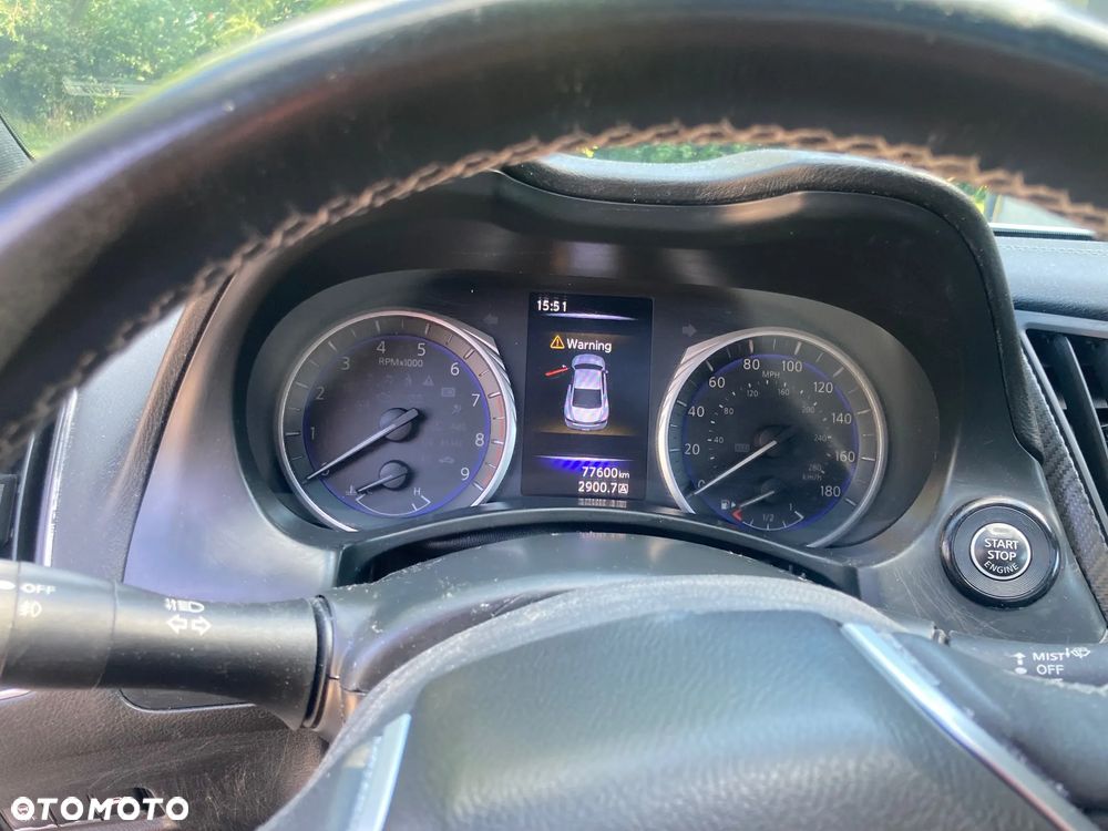Infiniti Q60 - 11