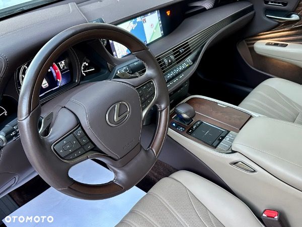 Lexus LS 500 Omotenashi AWD - 11