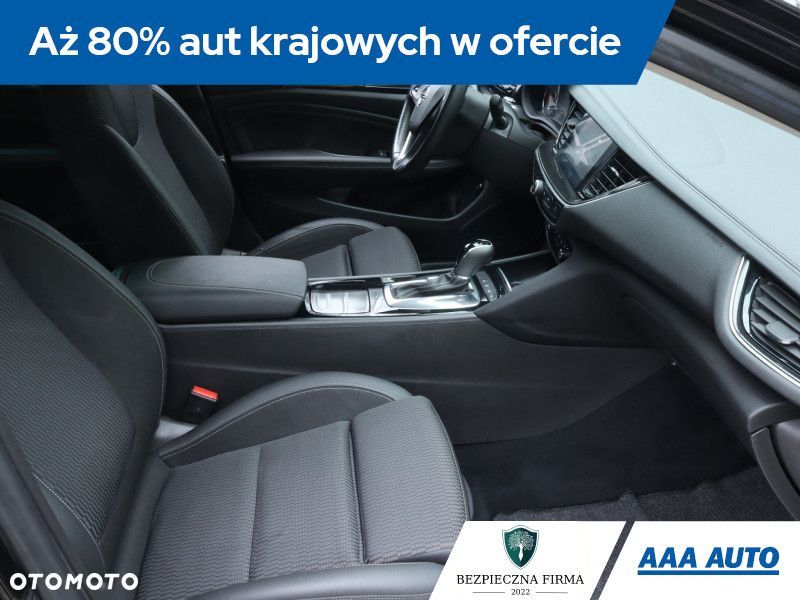 Opel Insignia - 11