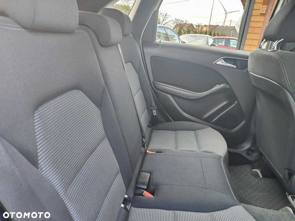 Mercedes-Benz Klasa B 180 d 7G-DCT Edition - 24