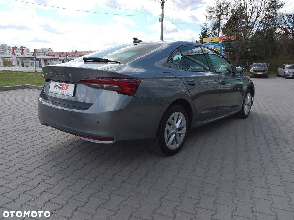 Skoda Octavia 1.5 TSI mHEV Drive Selection DSG - 6