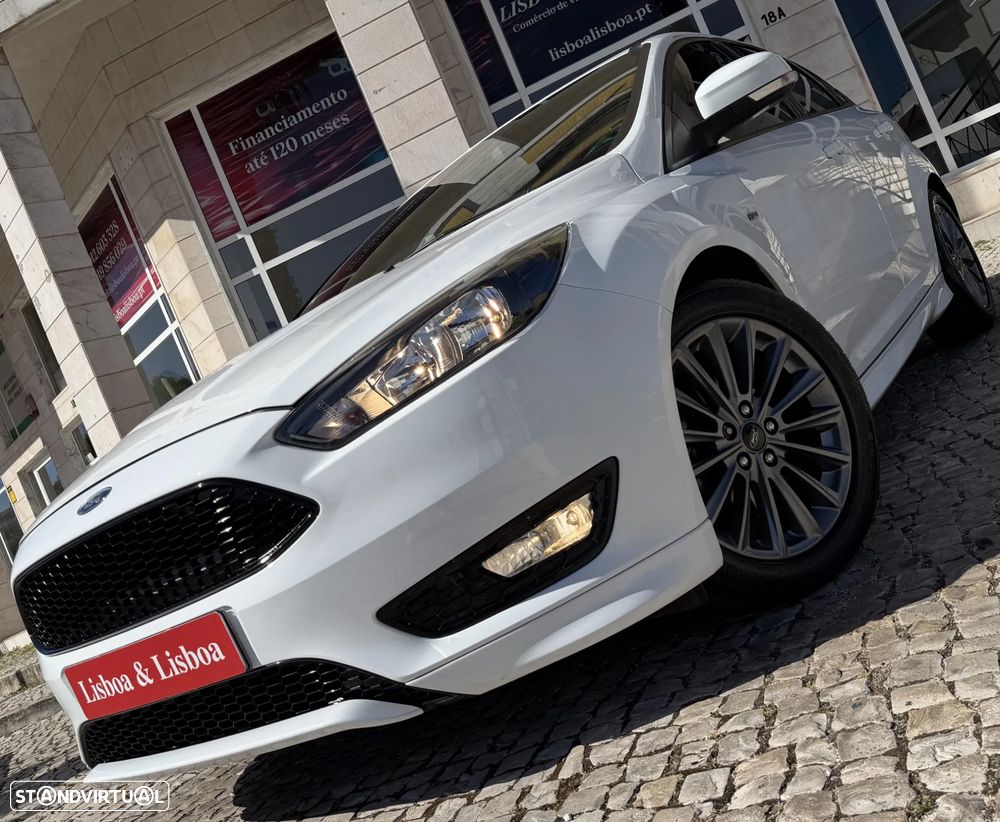Ford Focus 1.5 TDCi ECOBlue ST-Line - 2