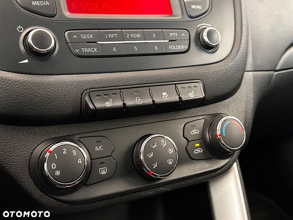 Kia Ceed 1.4 CVVT Dream Team Edition - 20