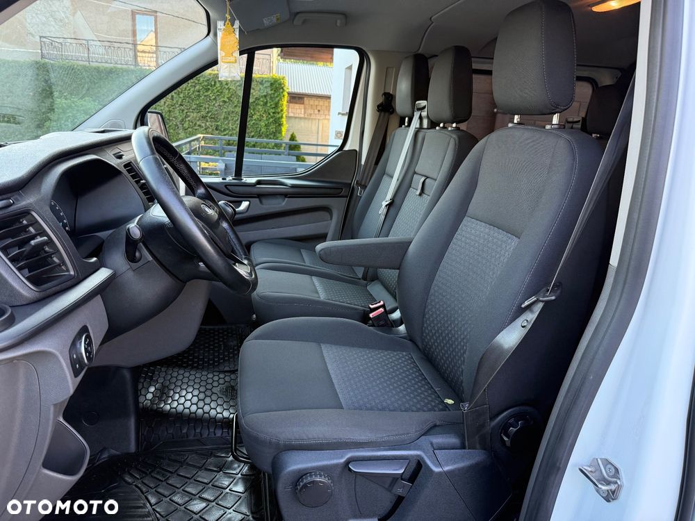 Ford Transit Custom 310 L2H1 Limited - 16