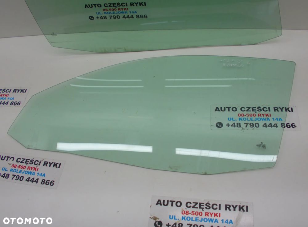 VW Golf 4 Szyba boczna prawa lewa 3D - 3