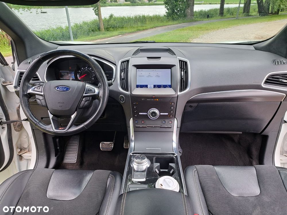 Ford Edge - 18