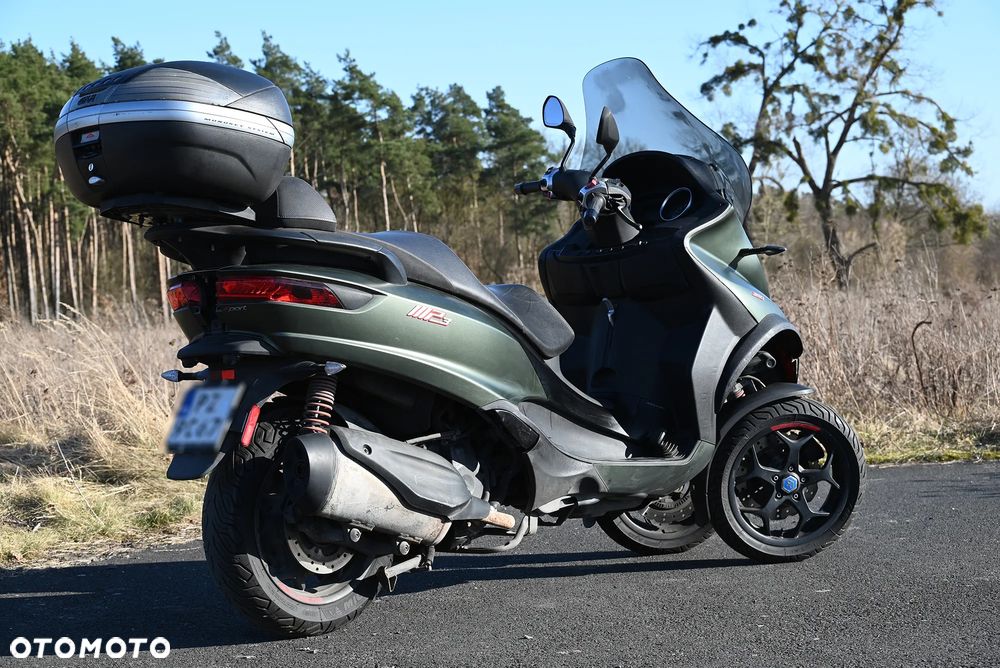 Piaggio MP-3 - 9