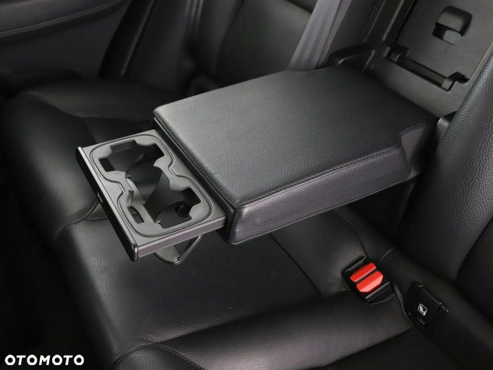 Volvo XC 60 B4 D Geartronic Momentum Pro - 35