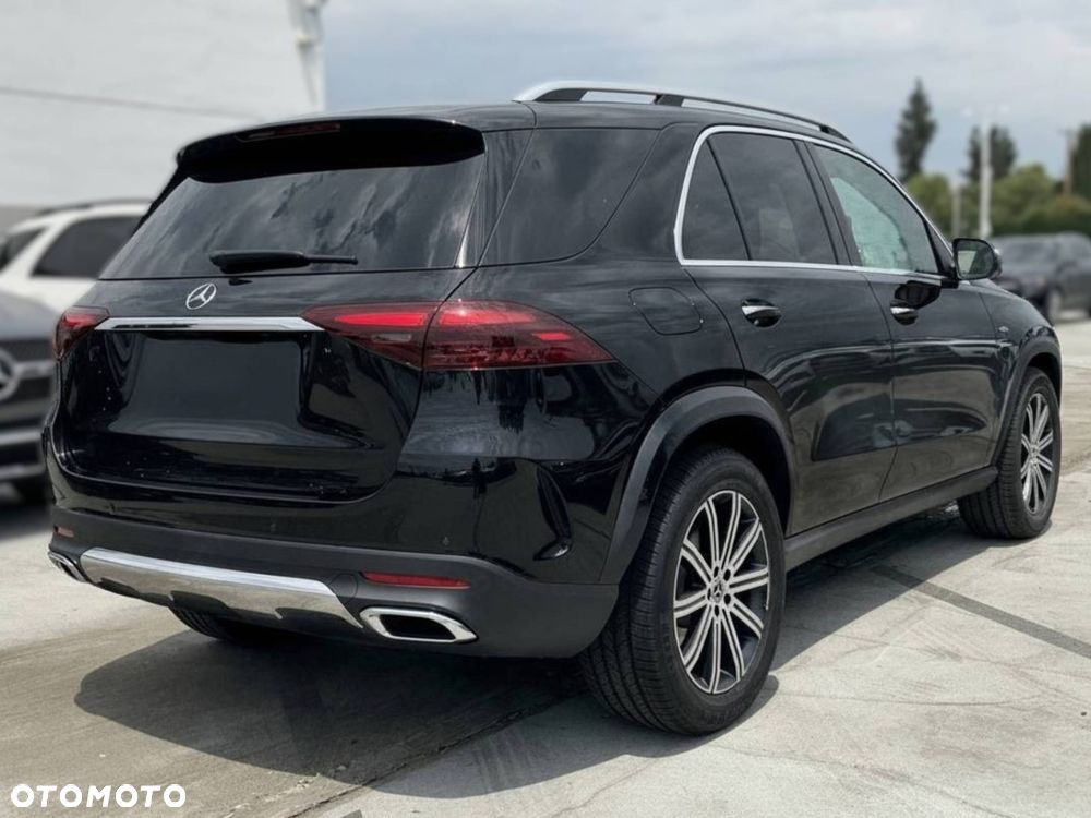 Mercedes-Benz GLE 300 d 4-Matic - 3