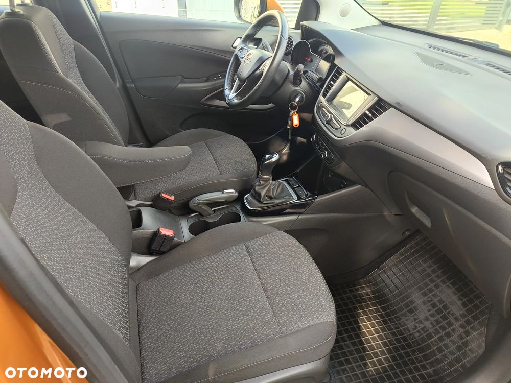 Opel Crossland X - 16