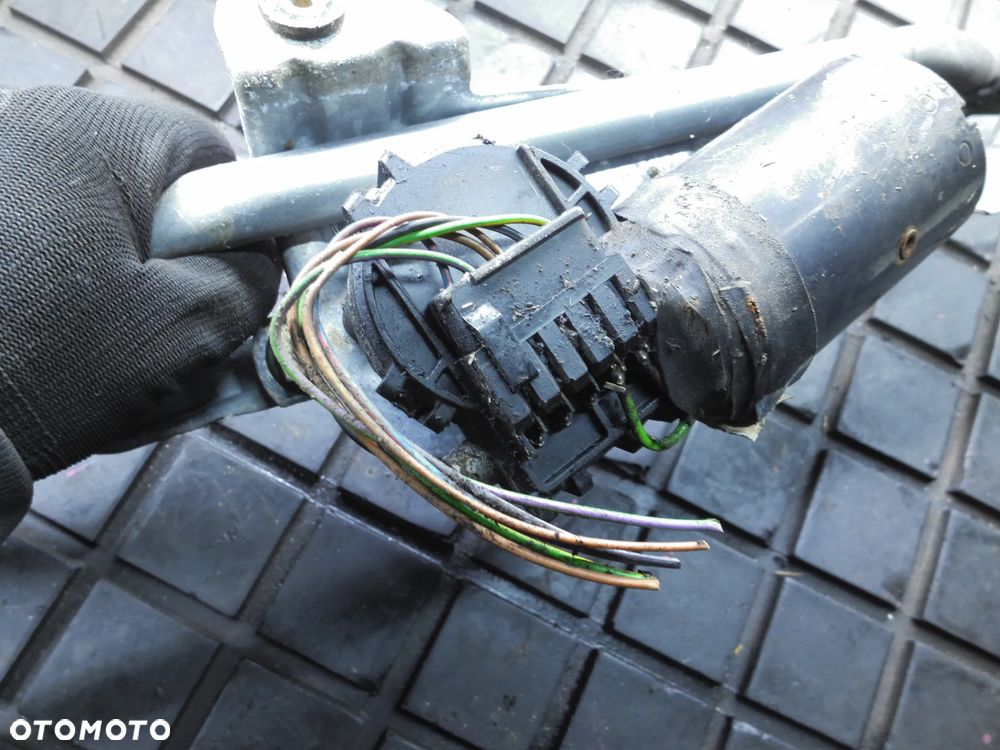 VW PASSAT B5 PRZED LIFTEM MECHANIZM WYCIERACZEK EUROPA - 2