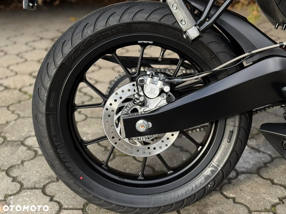 Aprilia Tuono - 16