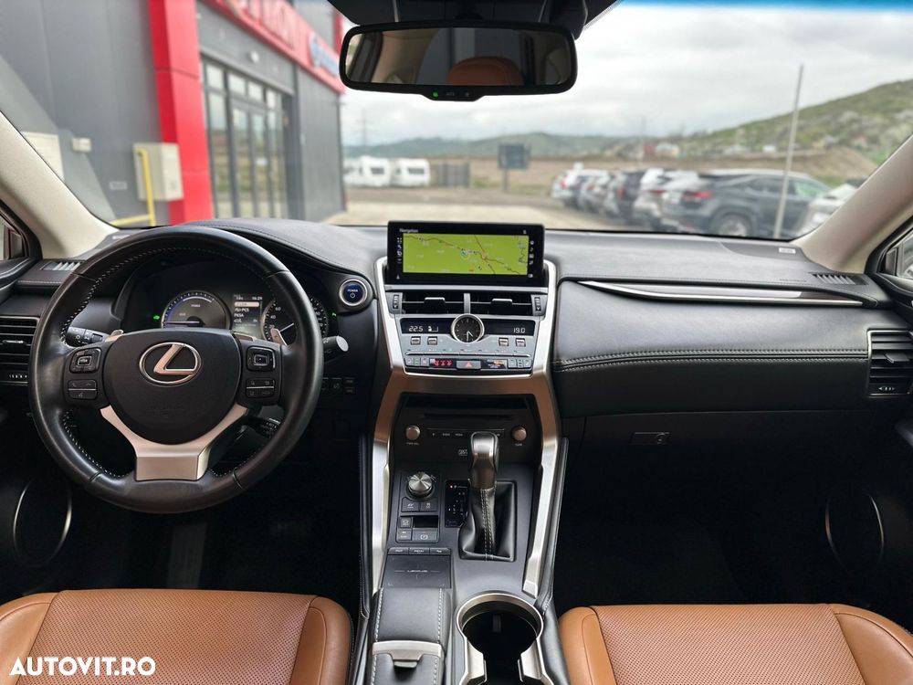 Lexus Seria NX 300h E-FOUR Luxury Line - 26