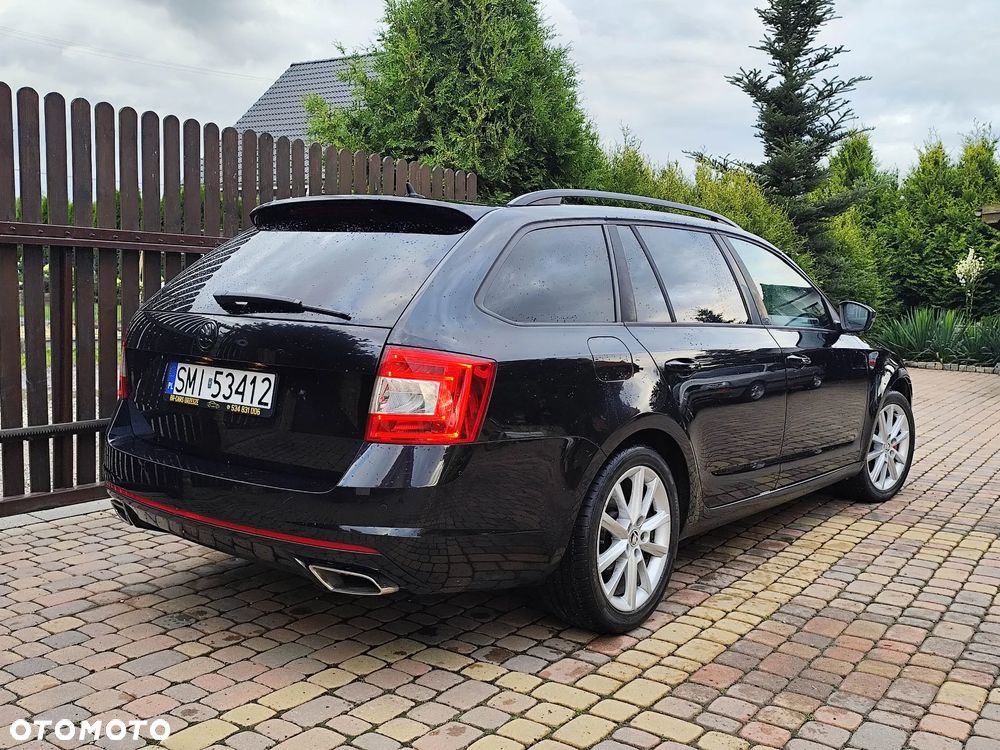 Skoda Octavia 2.0 TDI RS DSG - 21