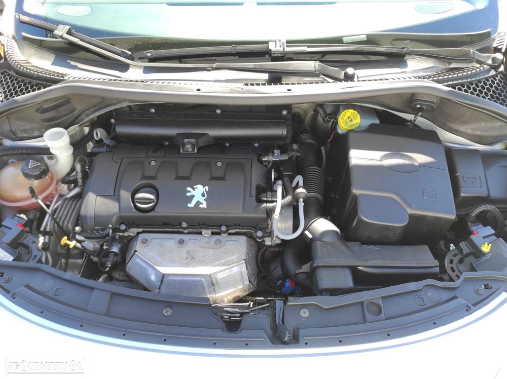 Peugeot 207 SW 1.4 Urban - 8