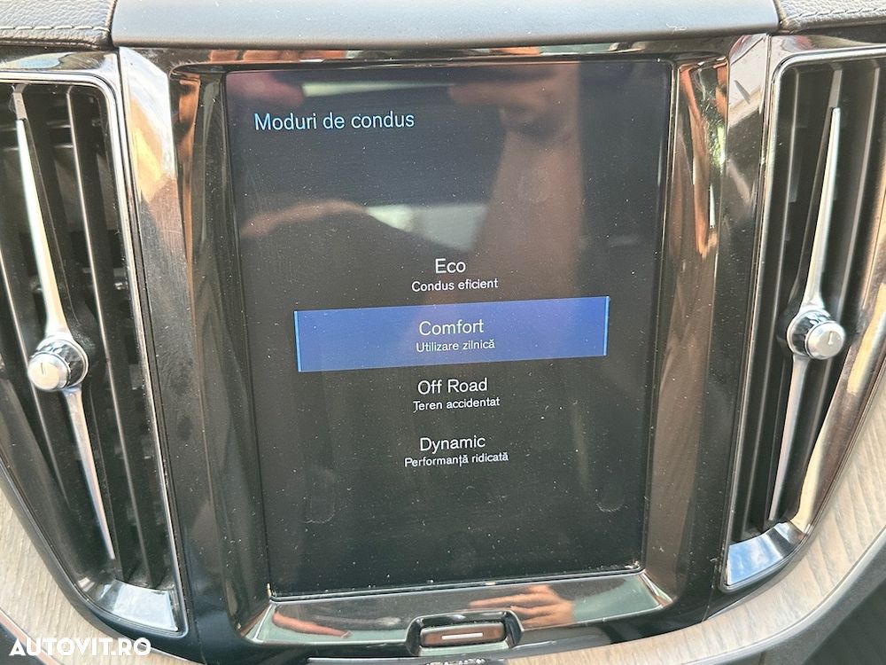 Volvo XC 60 D5 AWD Inscription - 17