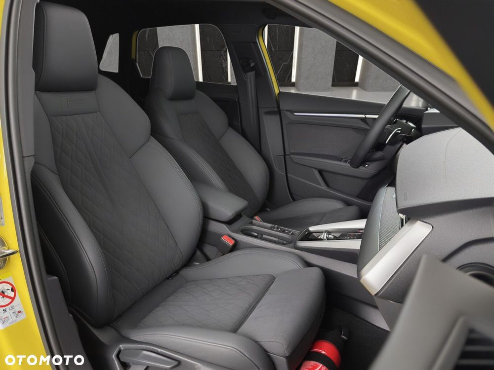 Audi RS3 Sportback - 18
