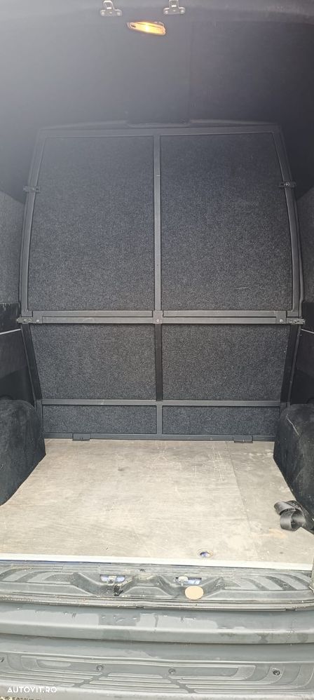 Mercedes-Benz Sprinter - 8