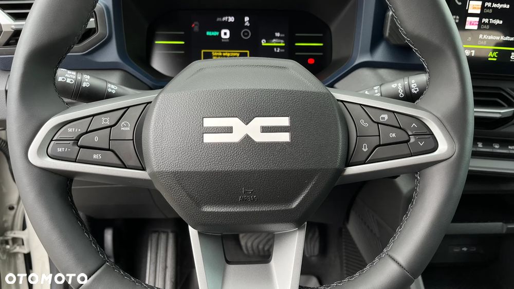 Dacia Duster 1.8 Full Hybrid 155 Journey MMT - 15